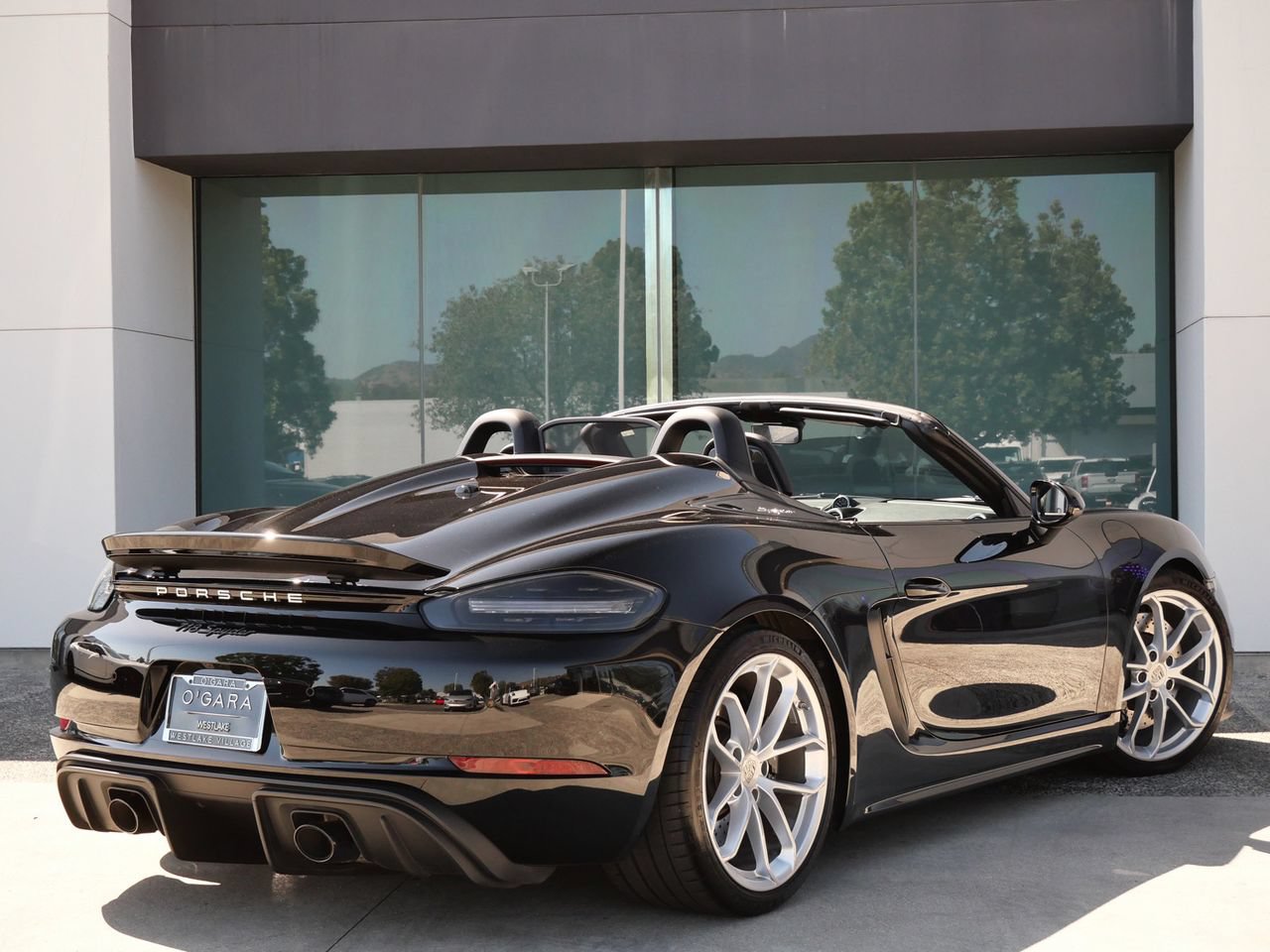 Used 2023 Porsche 718 Boxster Spyder w/ Light Design Package RWD image 9