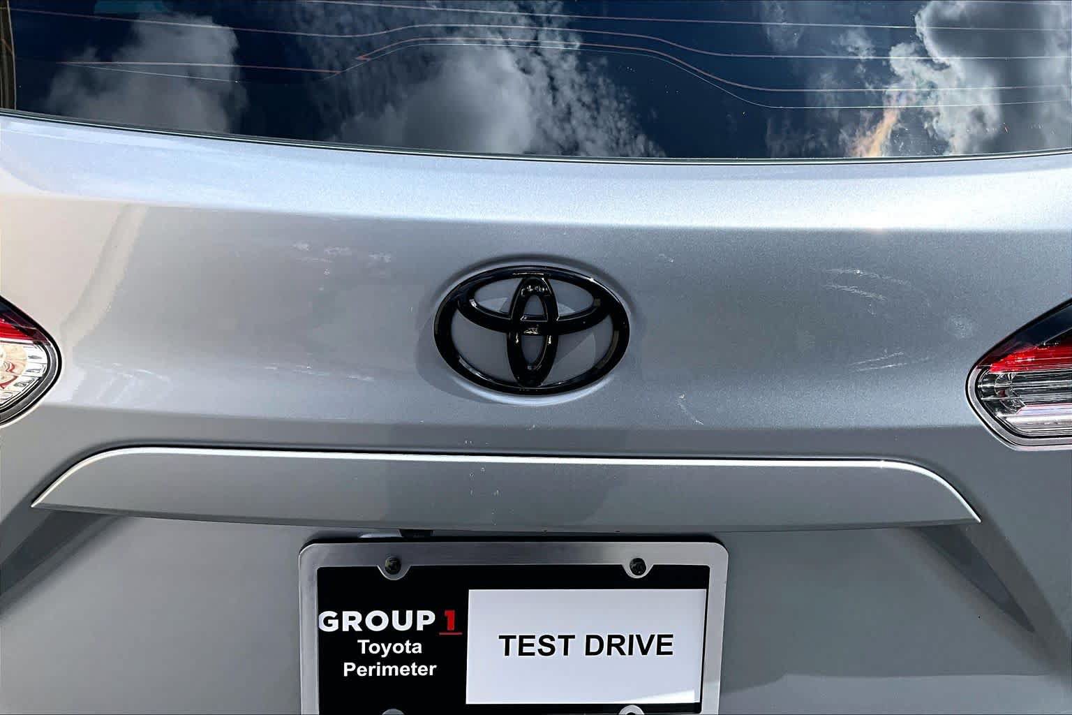 Certified 2023 Toyota Corolla Cross AWD Hybrid image 31