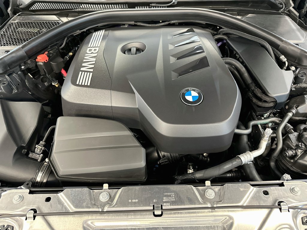 New 2026 BMW 330i xDrive Sedan w/ M Sport Package AWD/4WD image 31