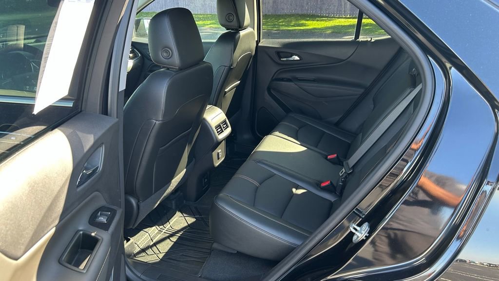 Used 2024 Chevrolet Equinox Premier w/ LPO, Floor Liner Package image 19