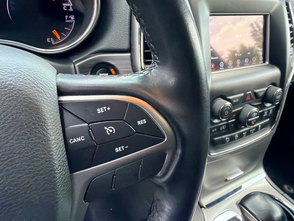 Used 2021 Jeep Grand Cherokee Laredo AWD/4WD image 18