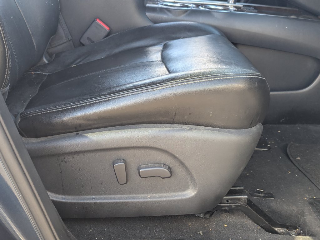 Used 2013 Nissan Pathfinder SL AWD/4WD image 36