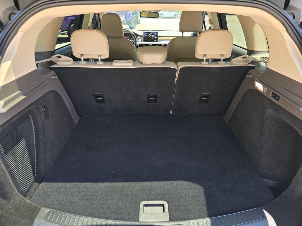 Used 2022 Lincoln Corsair FWD w/ Premium Package image 12