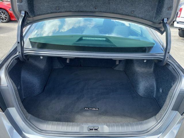 Used 2024 Nissan Altima 2.5 SV FWD image 11