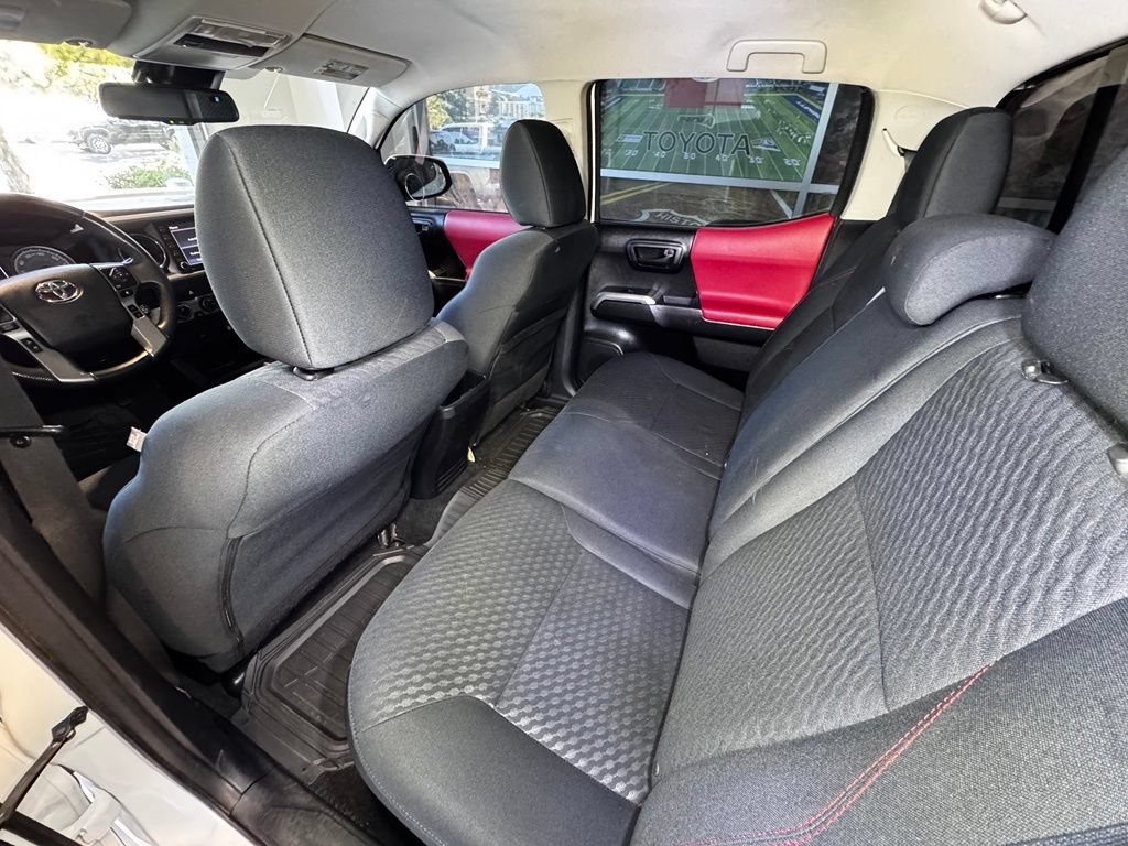Used 2021 Toyota Tacoma SR5 AWD/4WD image 42