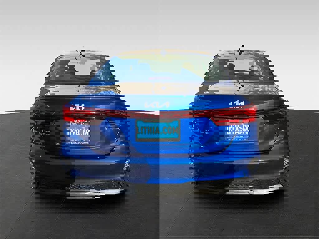 Used 2023 Kia Forte LXS image 5