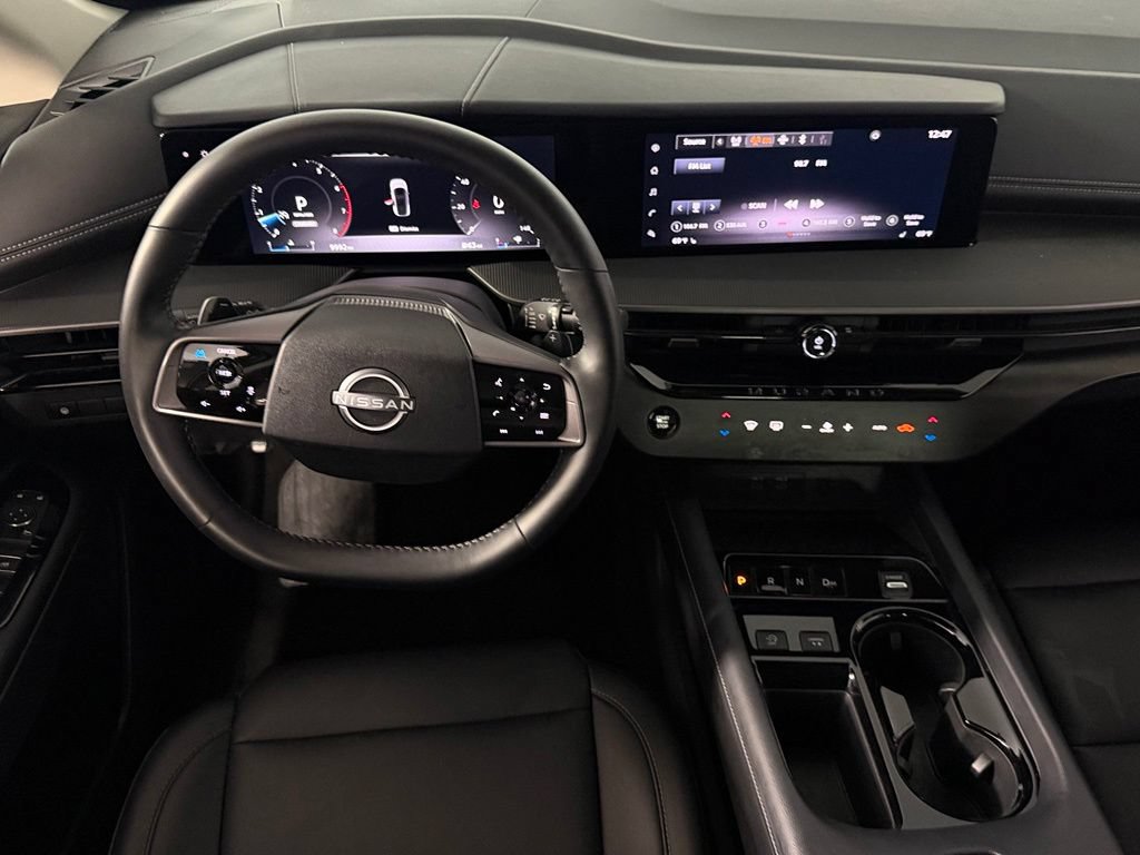 Used 2025 Nissan Murano SV FWD image 16