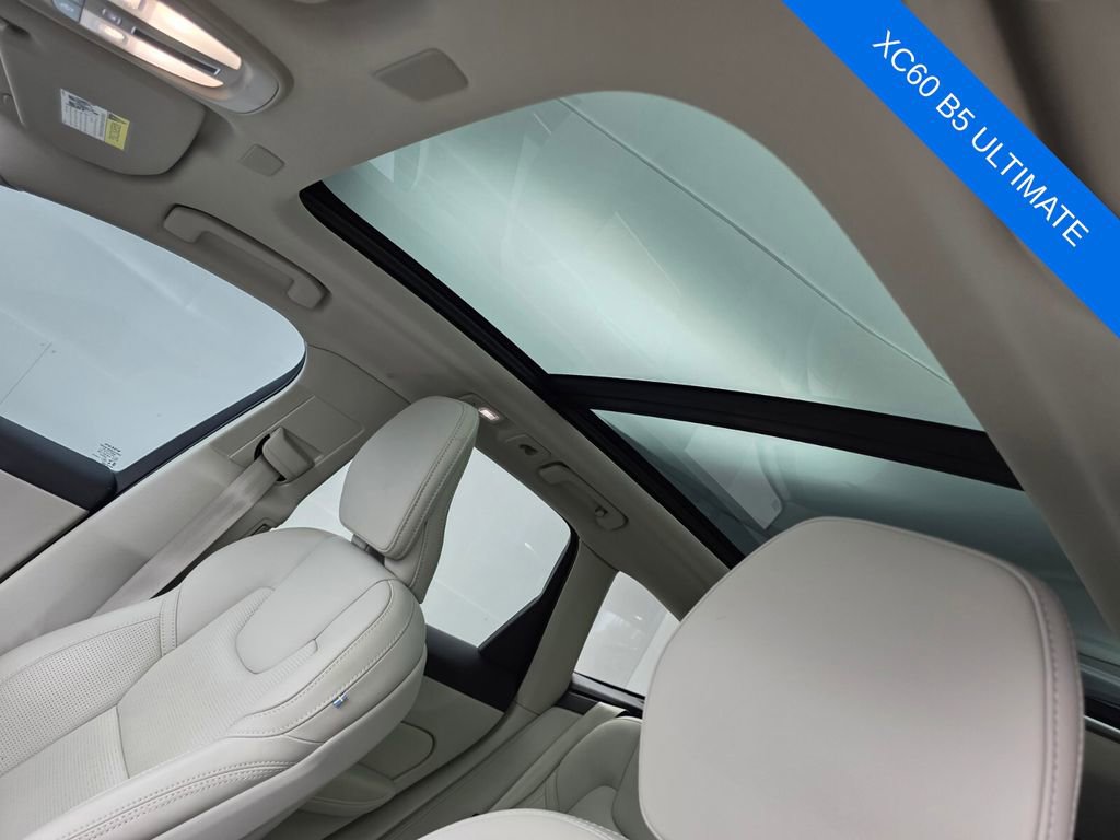 Used 2023 Volvo XC60 B5 Ultimate image 12