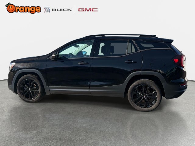 Used 2022 GMC Terrain SLT w/ Infotainment Package II FWD image 6