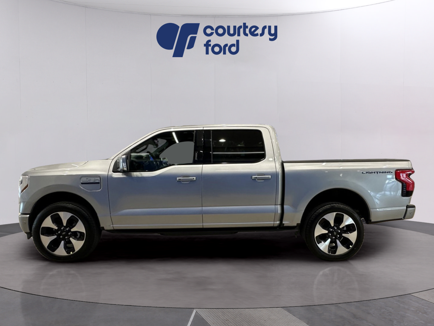 New 2023 Ford F150 Lightning Platinum AWD/4WD image 4