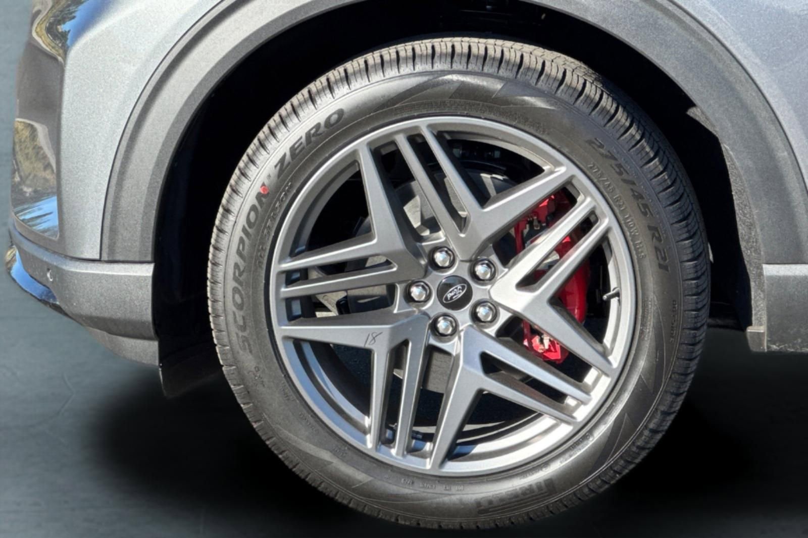 New 2026 Ford Explorer ST-Line w/ ST-Line Street Pack image 32