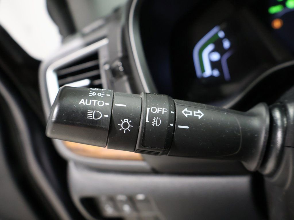 Used 2022 Honda CR-V Touring image 32