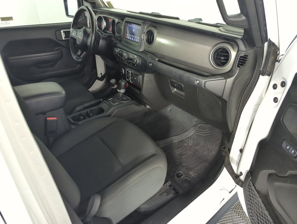 Used 2022 Jeep Gladiator Willys image 34