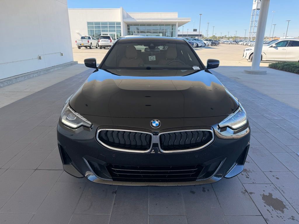 Used 2024 BMW 230i Coupe w/ Convenience Package image 3