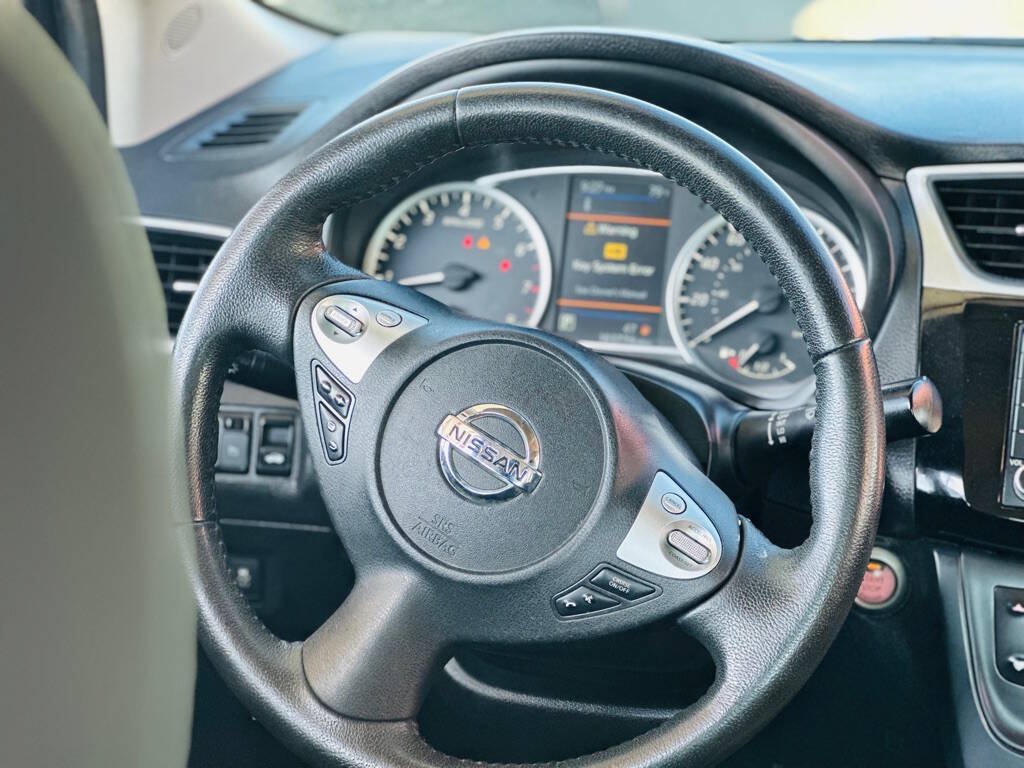 Used 2019 Nissan Sentra SV FWD image 11