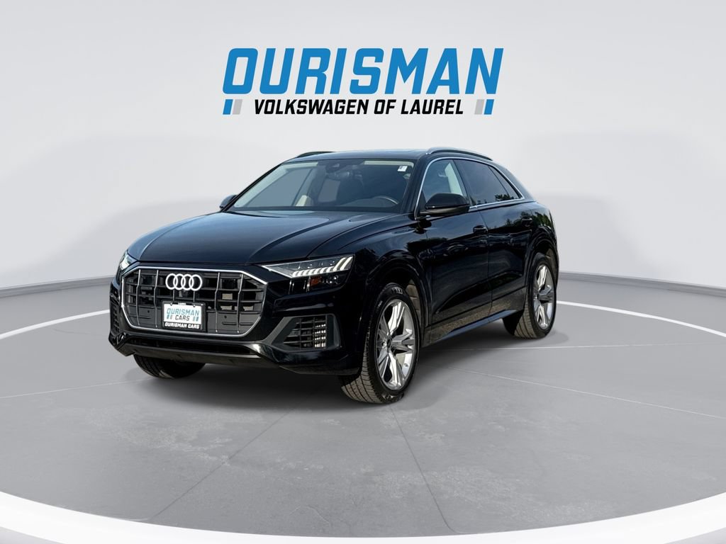 Used 2023 Audi Q8 Premium w/ Convenience Package AWD/4WD image 4