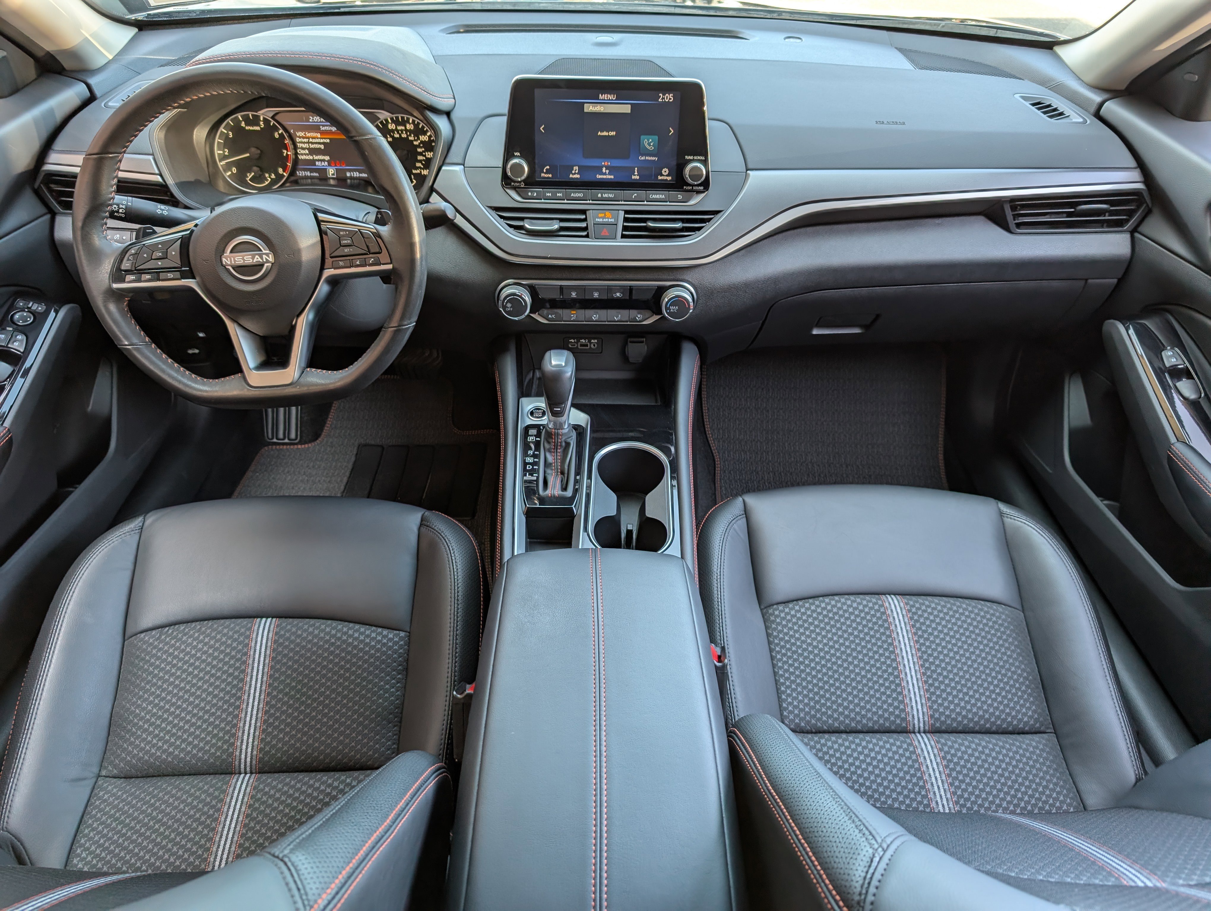 Used 2024 Nissan Altima 2.5 SR FWD image 22