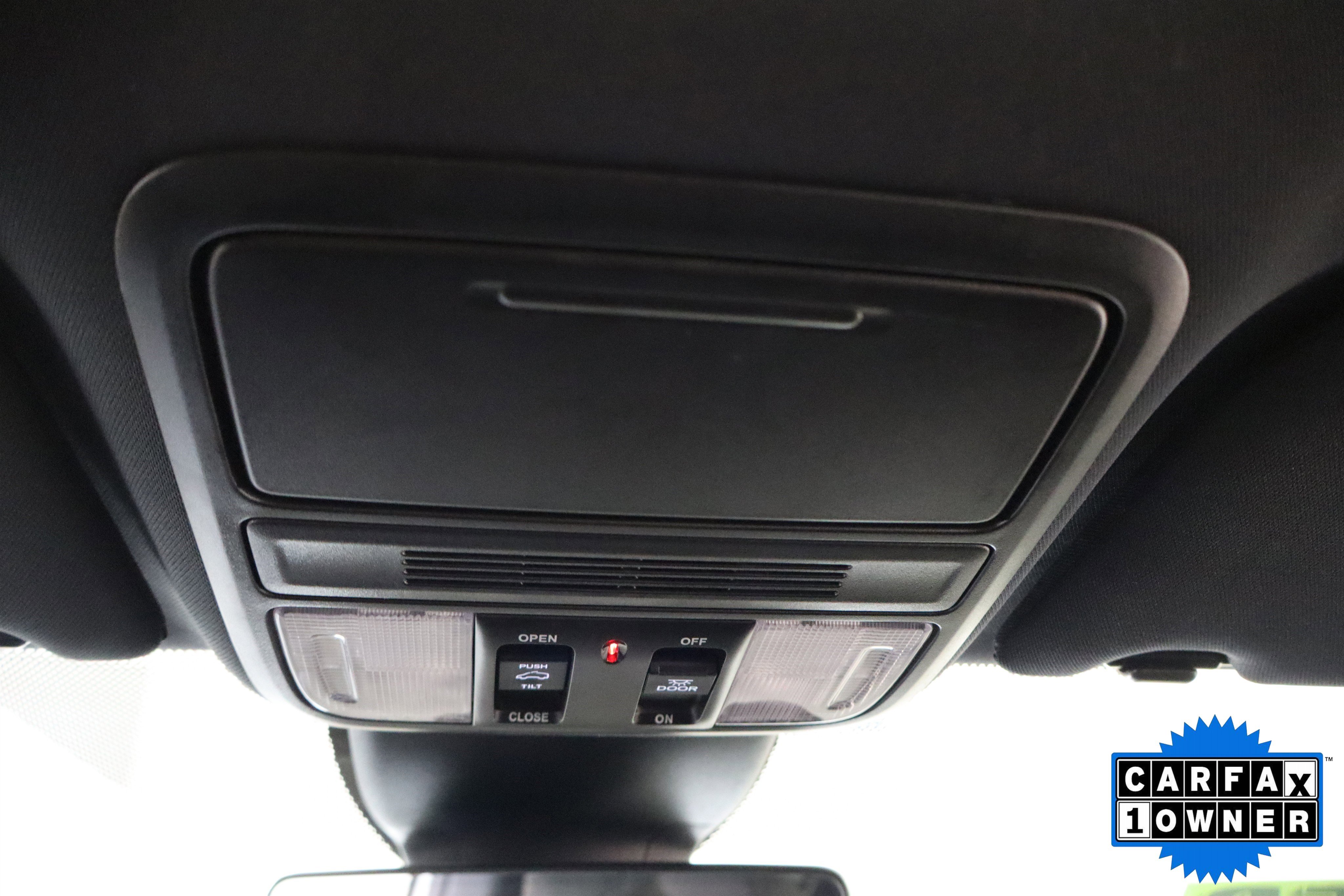 Used 2025 Honda Odyssey Sport-L image 28