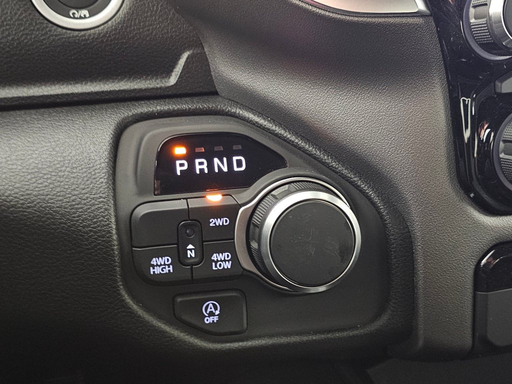 New 2026 RAM 1500 Express AWD/4WD image 30