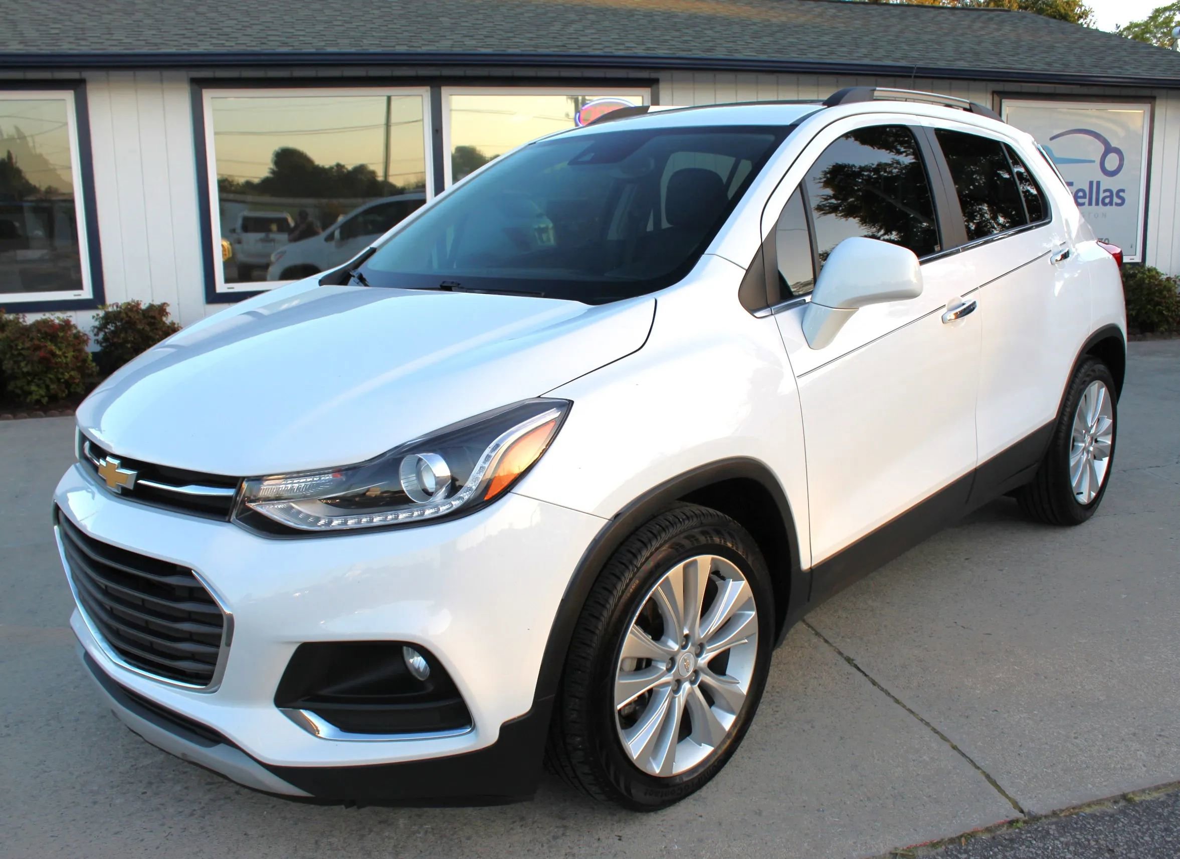 Used 2020 Chevrolet Trax Premier image 30
