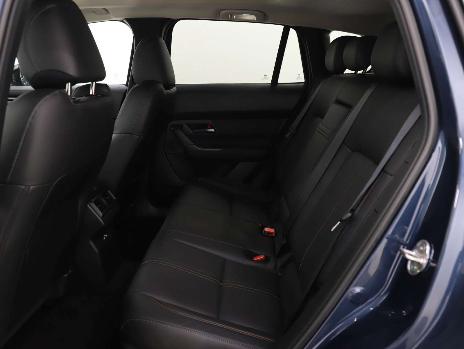 Used 2025 MAZDA CX-50 2.5 Hybrid w/ Premium Plus Pkg image 16