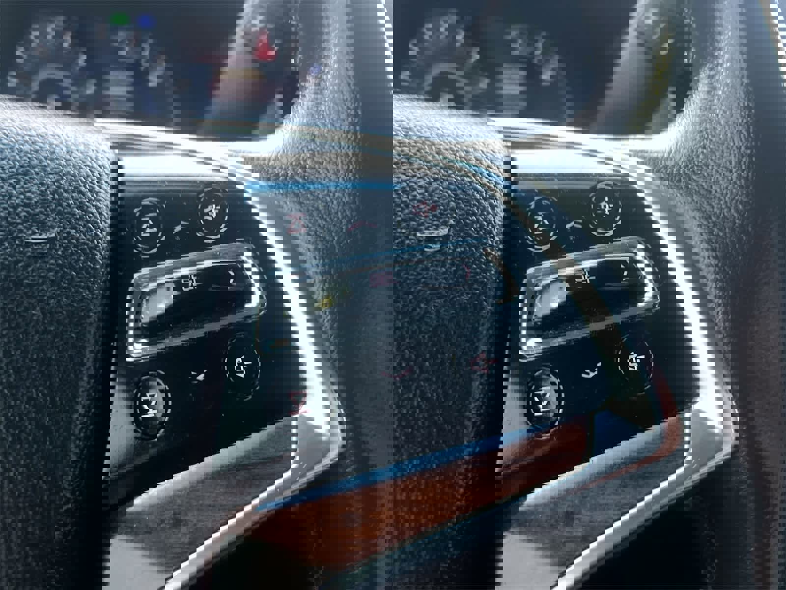 Used 2016 Cadillac Escalade Premium image 24