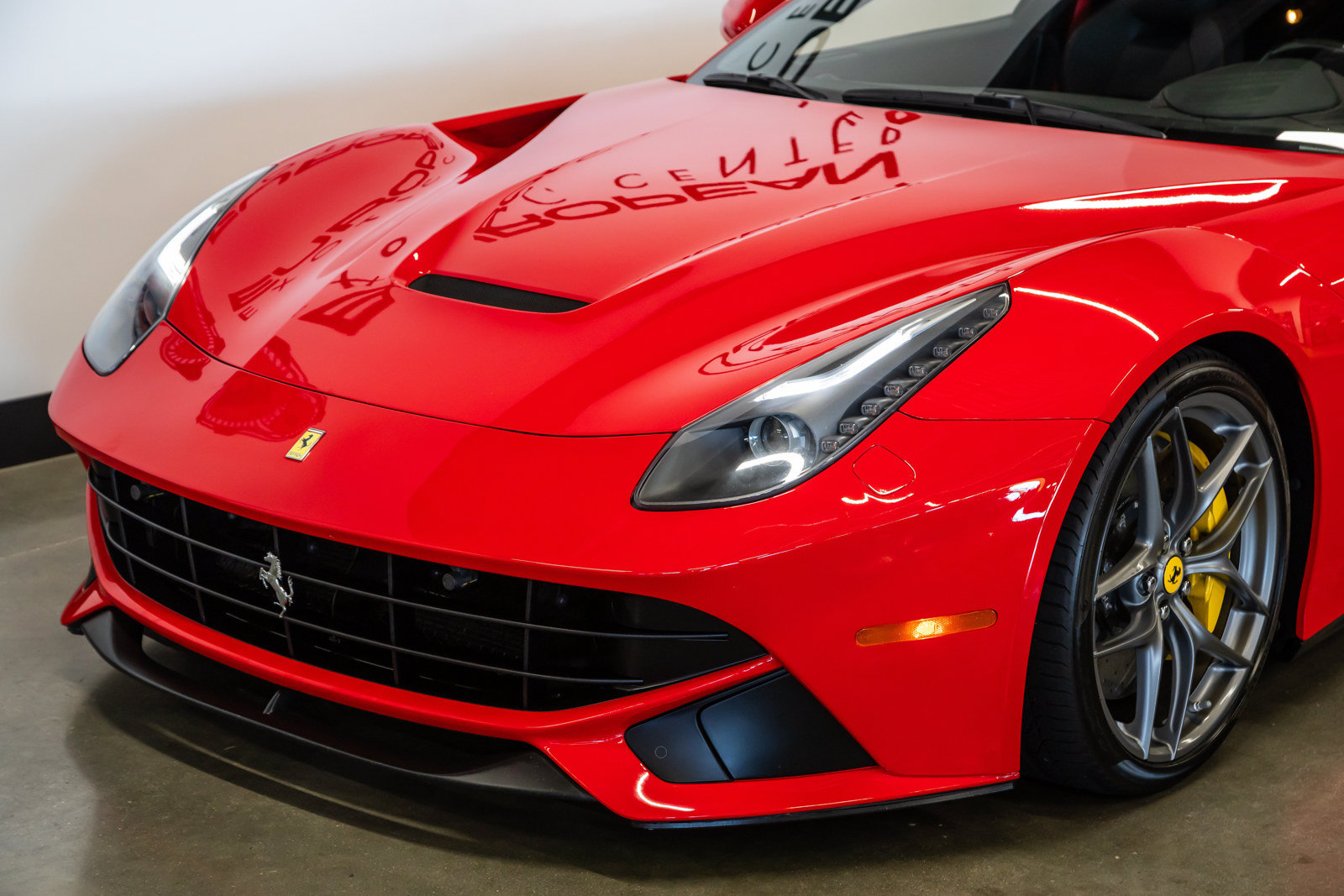 Used 2016 Ferrari F12 Berlinetta RWD image 20
