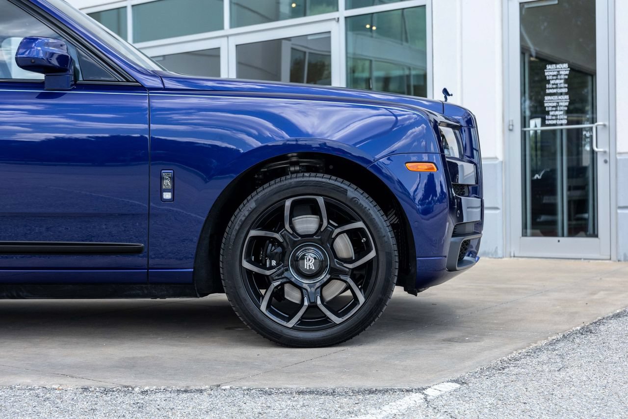 Certified 2024 Rolls-Royce Cullinan Black Badge AWD/4WD image 8