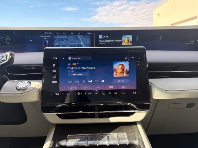 New 2026 Lincoln Nautilus Reserve AWD/4WD image 17