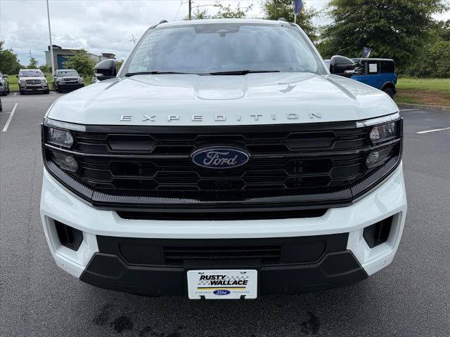 Certified 2025 Ford Expedition Max Active AWD/4WD image 3