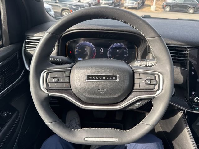 Used 2023 Jeep Wagoneer 4WD w/ Premium Group I image 17