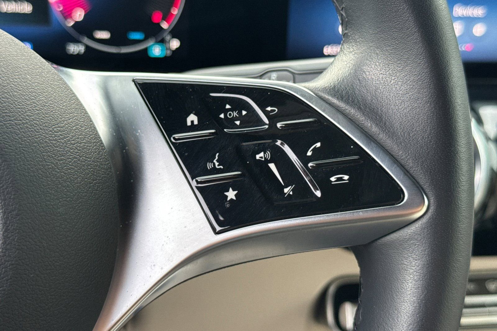 Certified 2025 Mercedes-Benz GLA 250 image 28