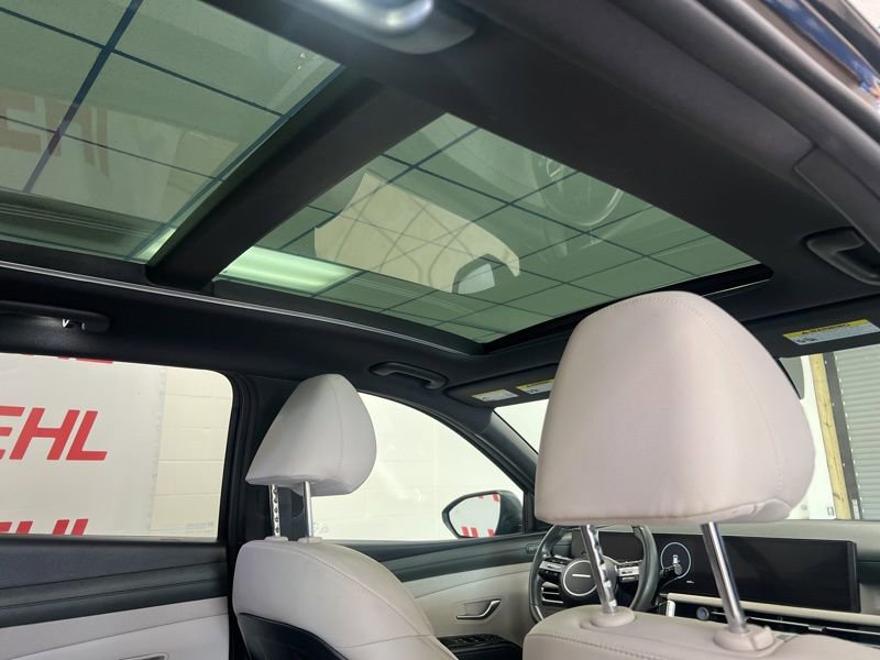 Used 2025 Hyundai Tucson Limited AWD/4WD image 12