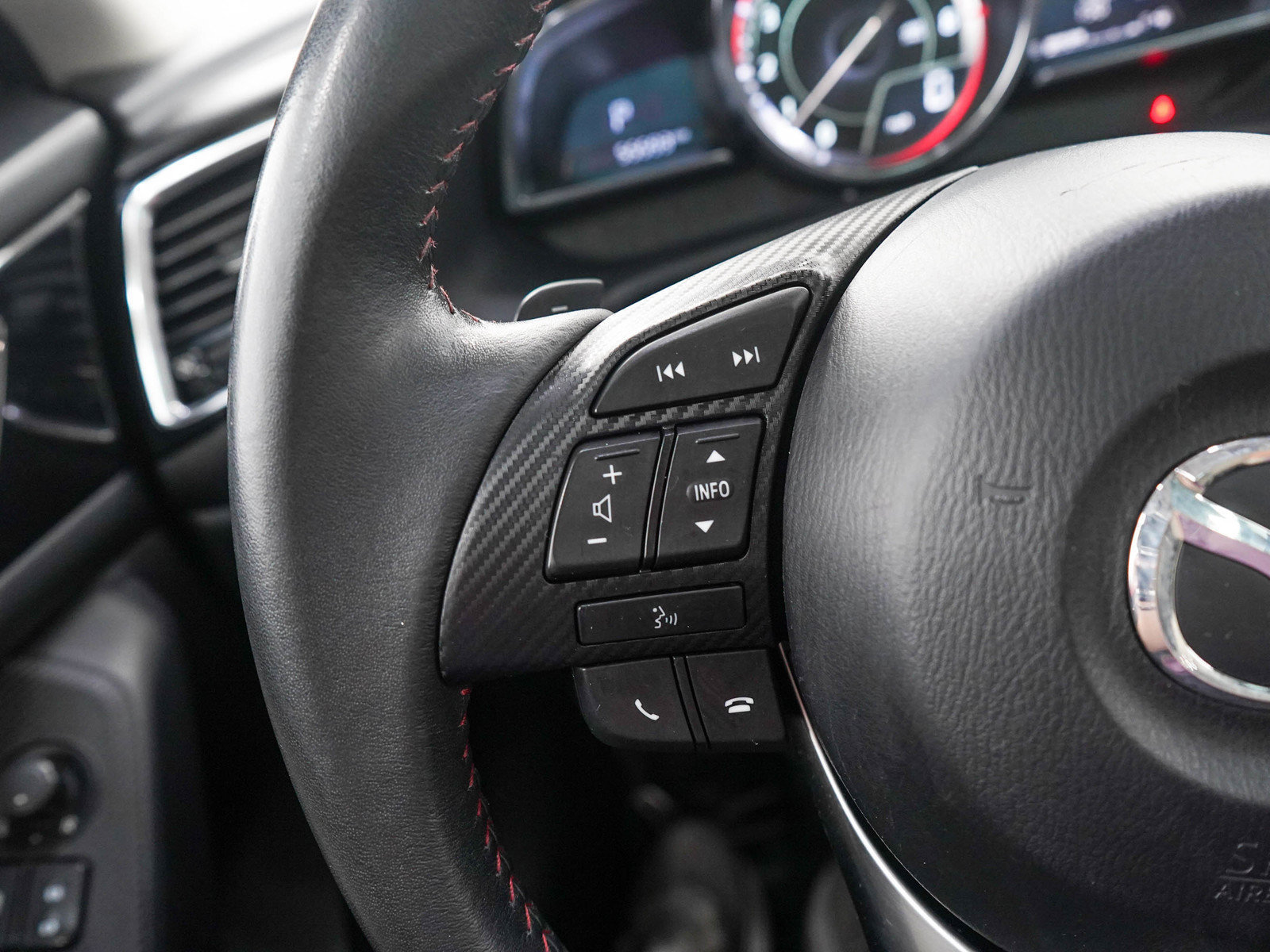 Used 2014 MAZDA MAZDA3 s Grand Touring FWD image 24