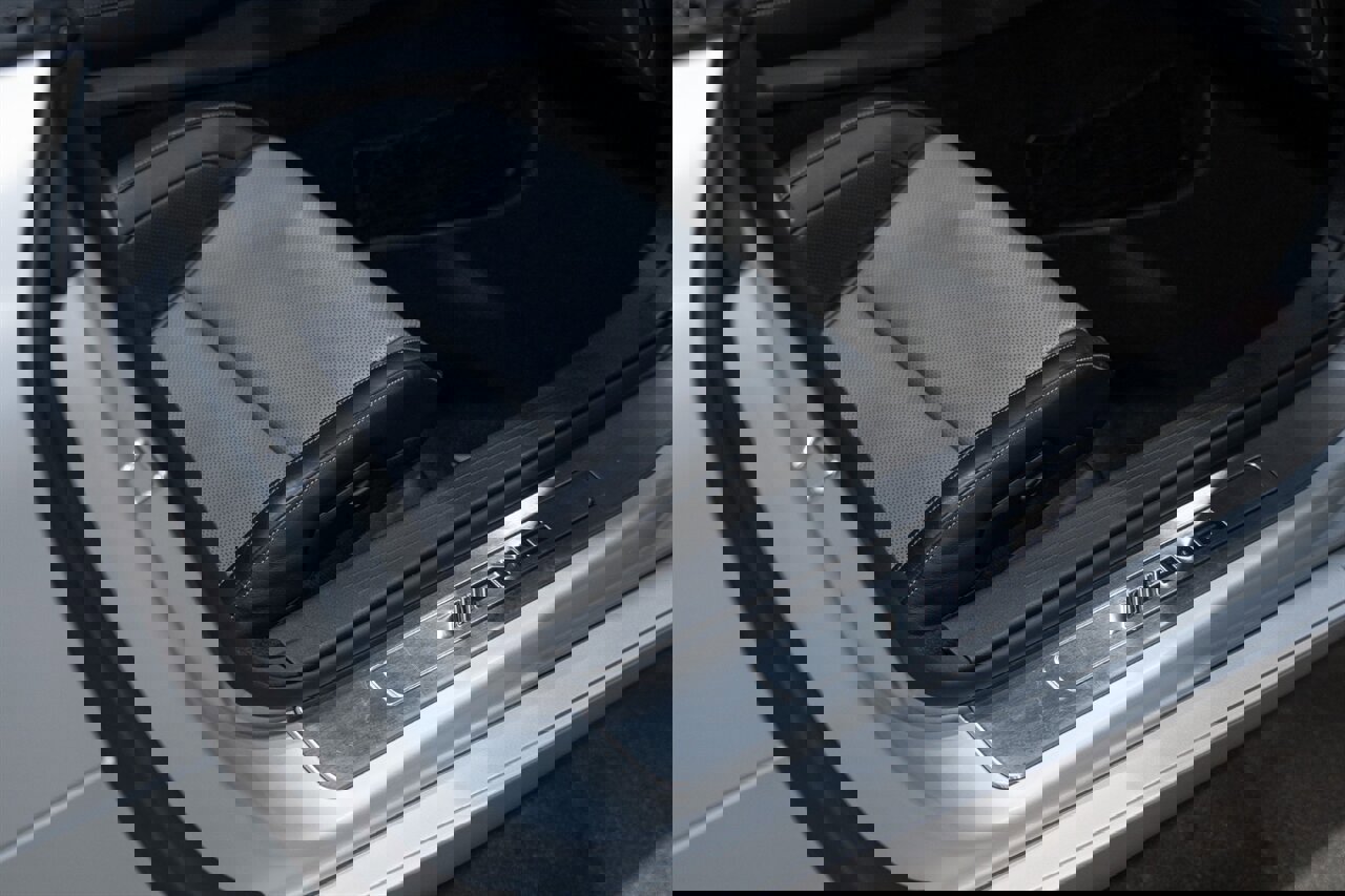 Used 2019 Mercedes-Benz AMG GT Roadster image 32