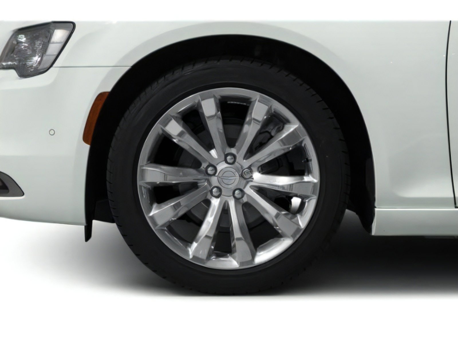 Used 2019 Chrysler 300 S image 14