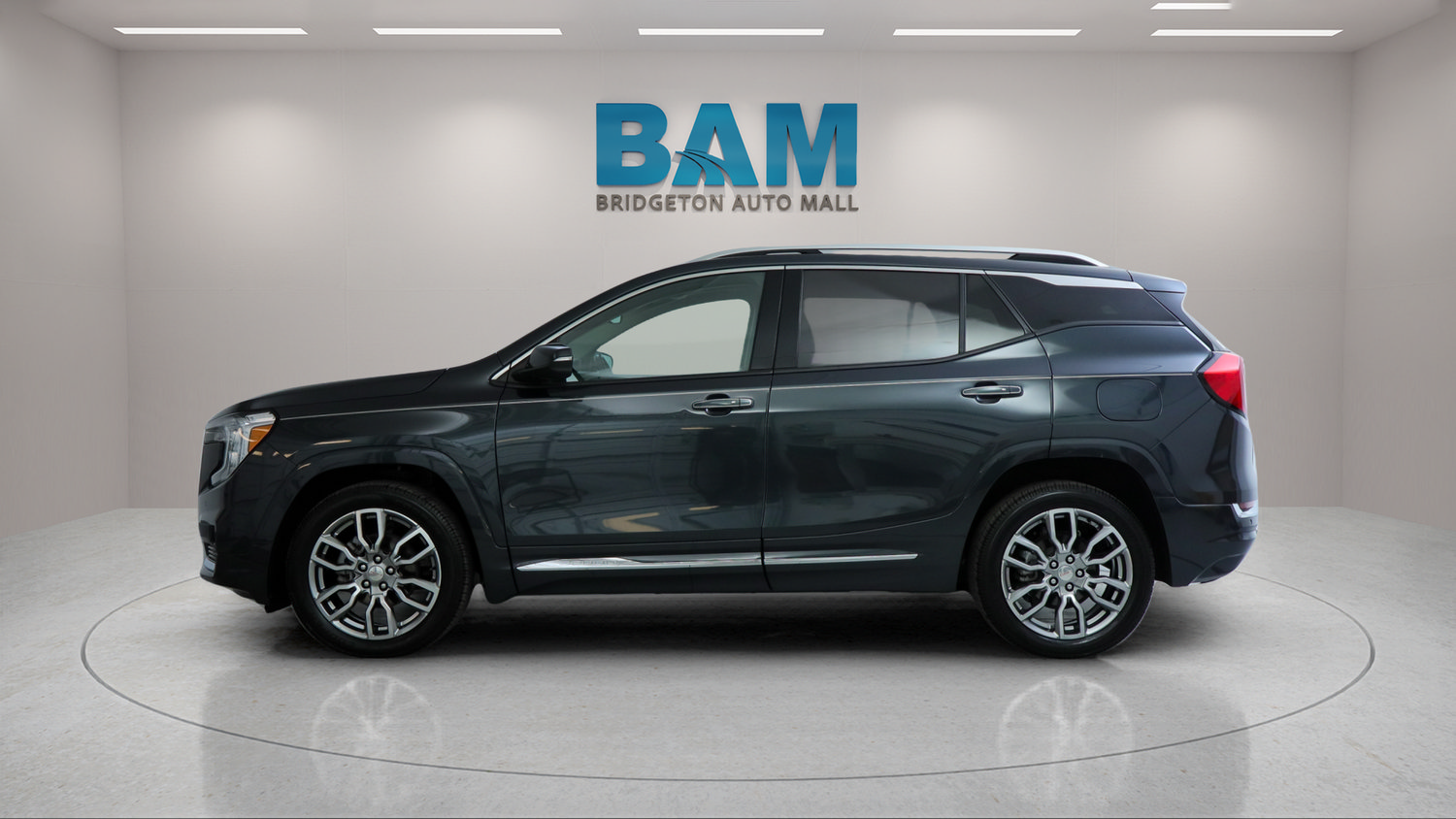 Certified 2022 GMC Terrain Denali AWD/4WD image 4