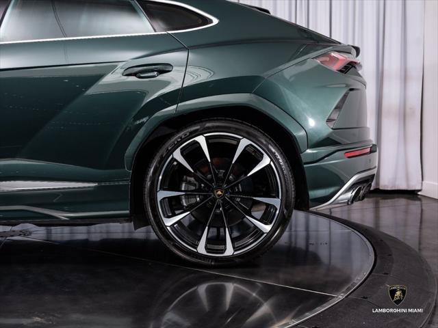 Used 2021 Lamborghini Urus AWD/4WD image 9