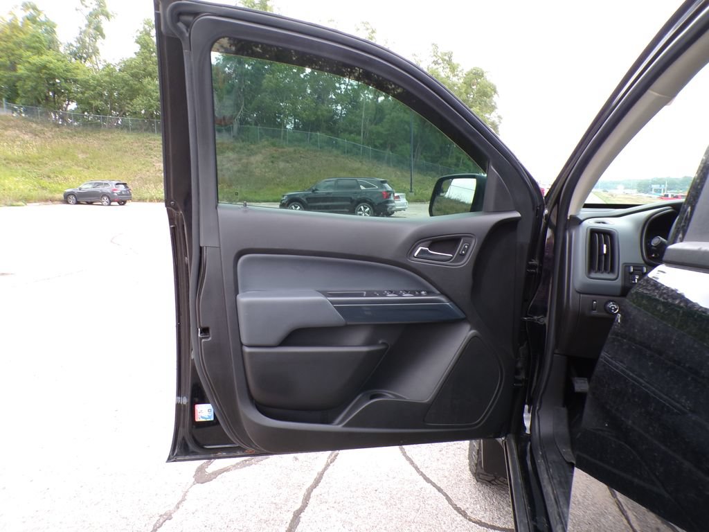 Used 2019 Chevrolet Colorado Z71 AWD/4WD image 22