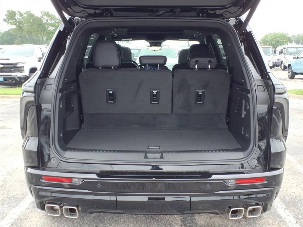 New 2026 Chevrolet Traverse RS FWD image 12