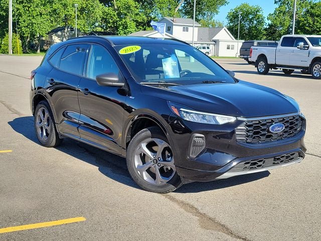 Used 2023 Ford Escape ST-Line w/ Tech Pack #1 AWD/4WD image 32