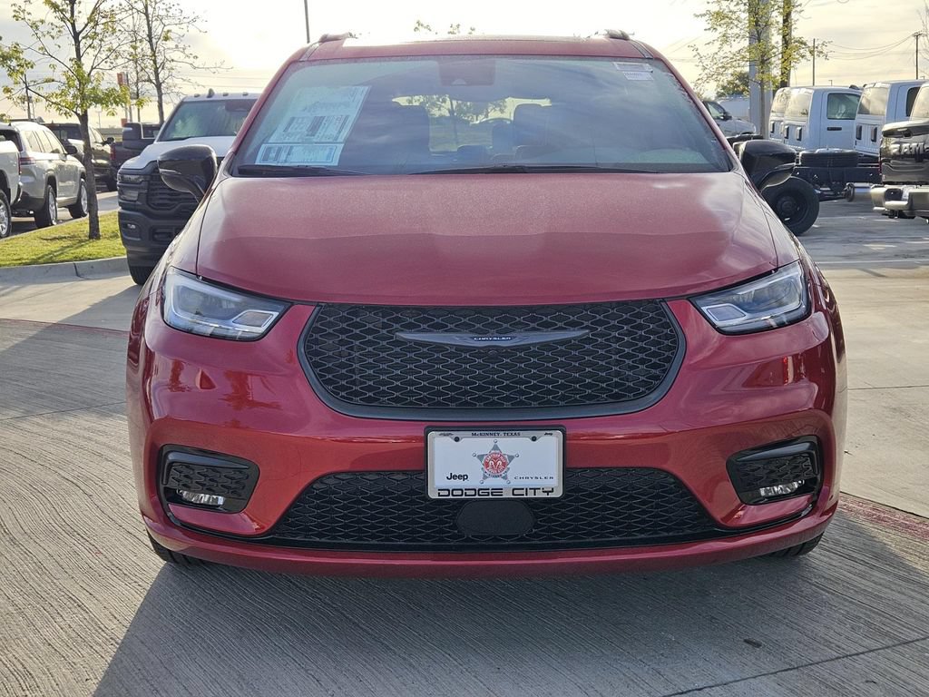New 2026 Chrysler Pacifica Select w/ S Appearance Package FWD image 5