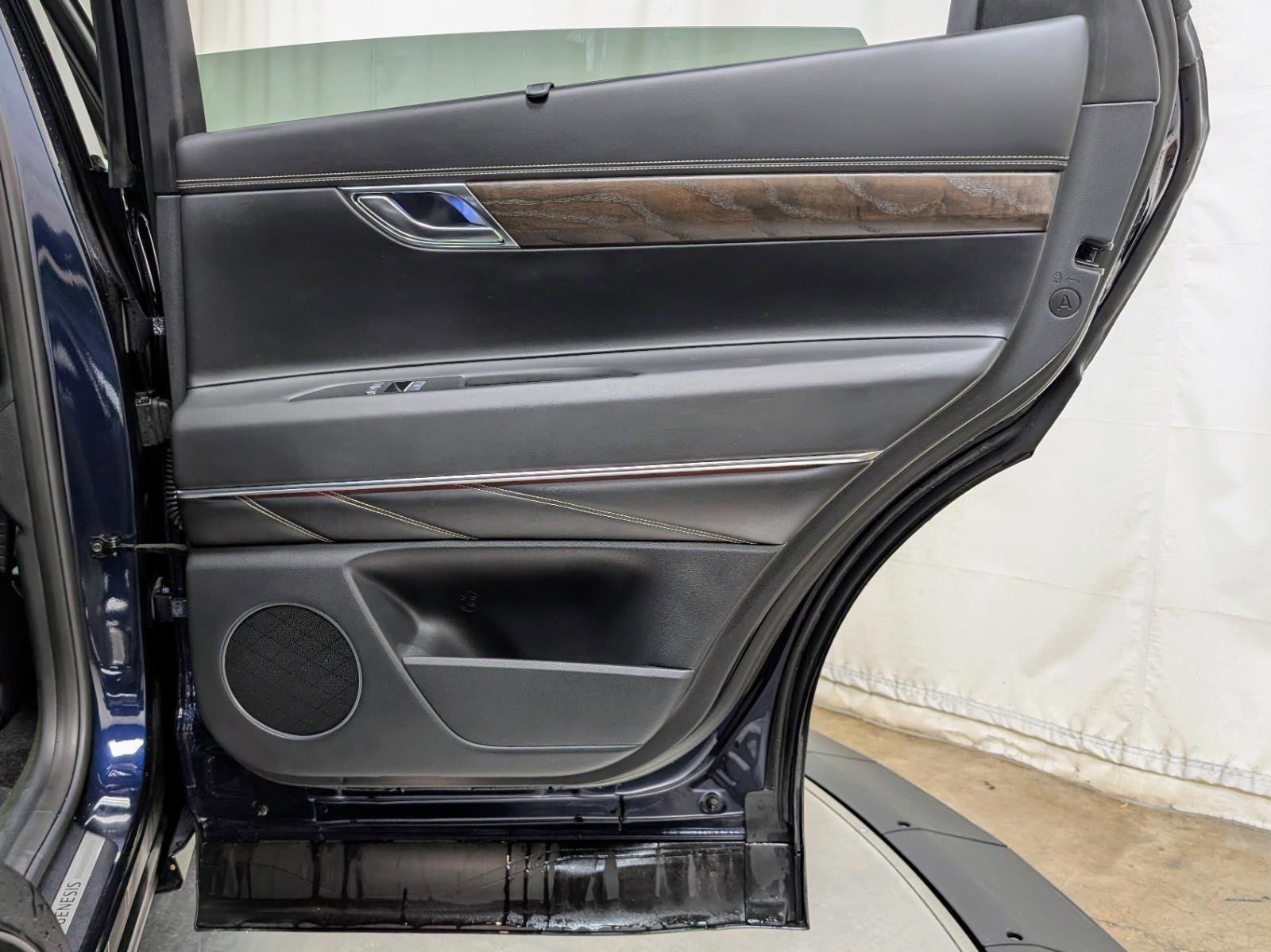 Used 2024 Genesis GV80 3.5T image 23