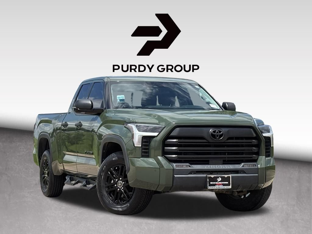 Used 2022 Toyota Tundra SR5 w/ SR5 Convenience Package image 1