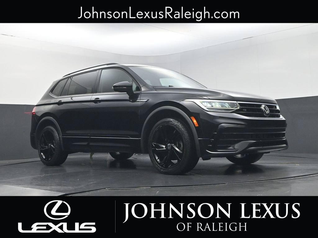 Used 2024 Volkswagen Tiguan SE R-Line FWD image 10