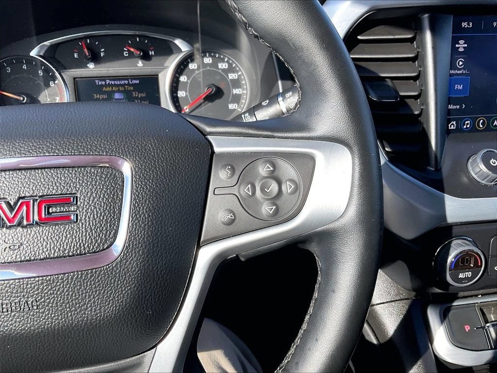 Used 2023 GMC Acadia SLT w/ Preferred Package AWD/4WD image 24