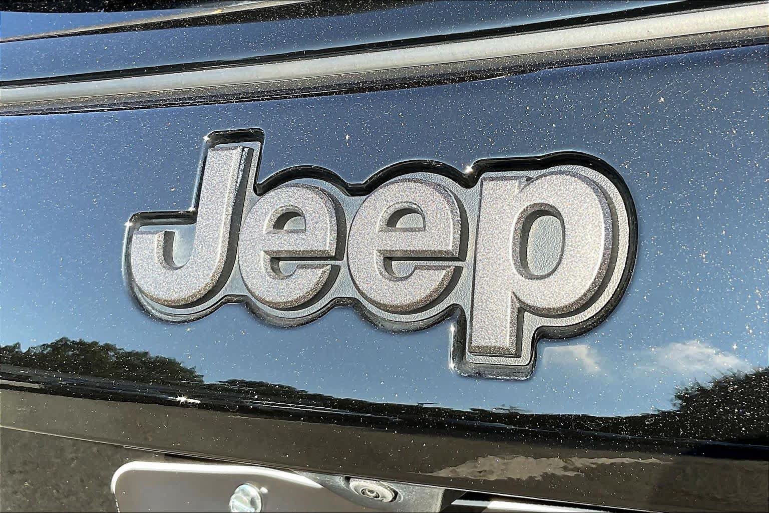 Used 2024 Jeep Compass Limited w/ High Altitude Package AWD/4WD image 61