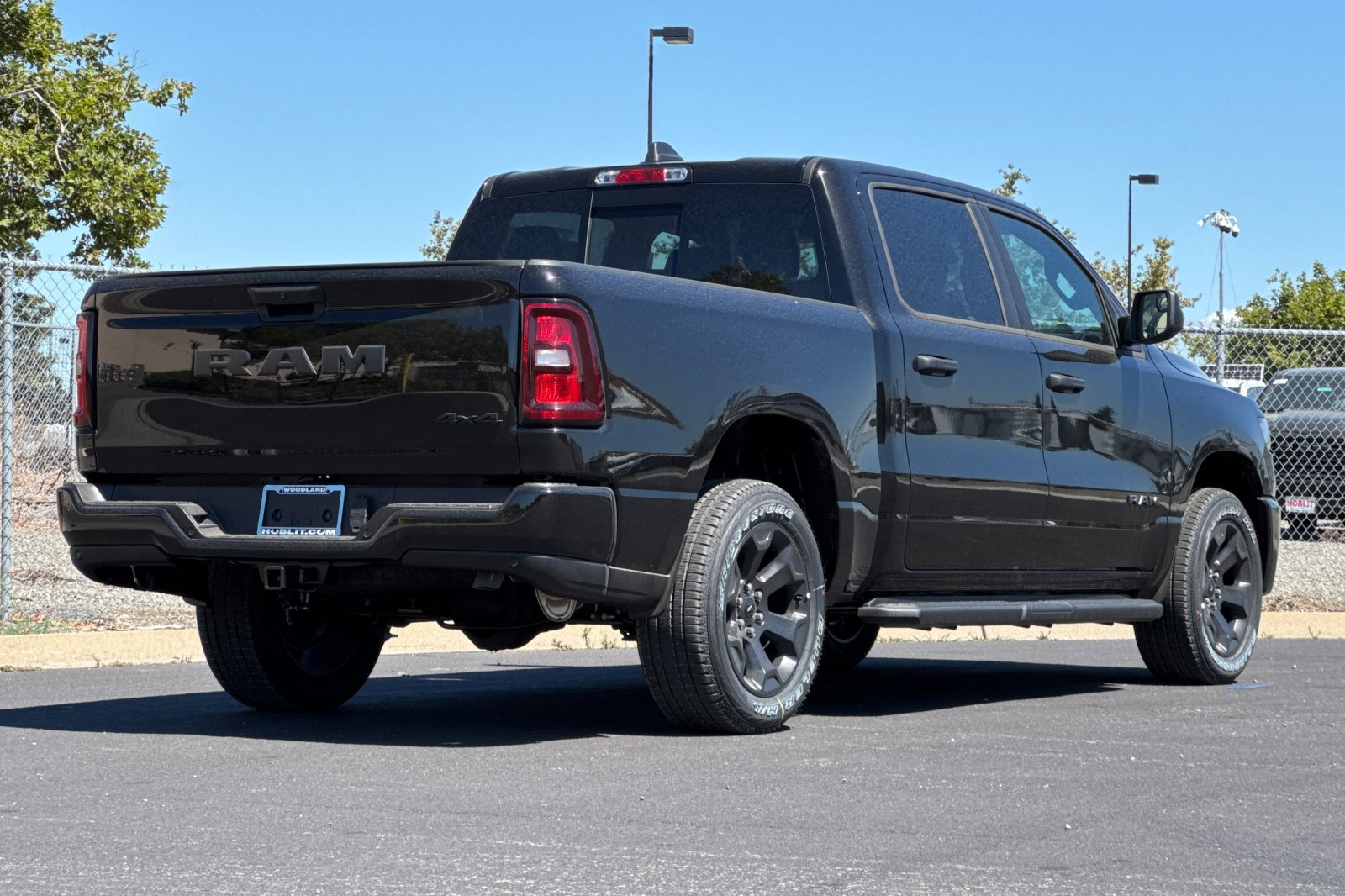 New 2026 RAM 1500 Express AWD/4WD image 3