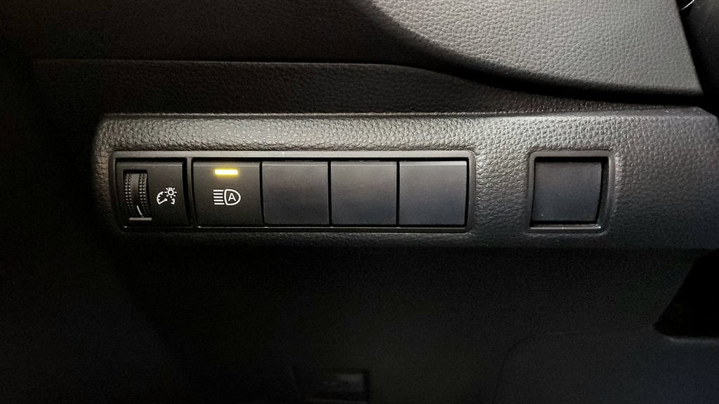 Certified 2021 Toyota Corolla SE w/ SE Premium Package FWD image 26