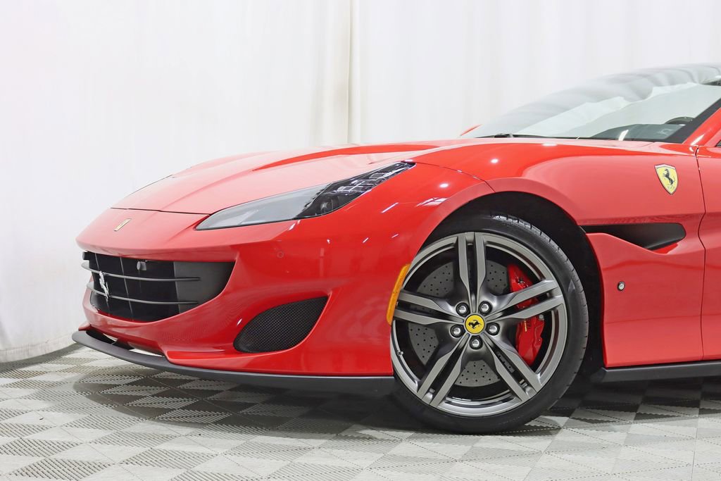 Used 2020 Ferrari Portofino RWD image 4